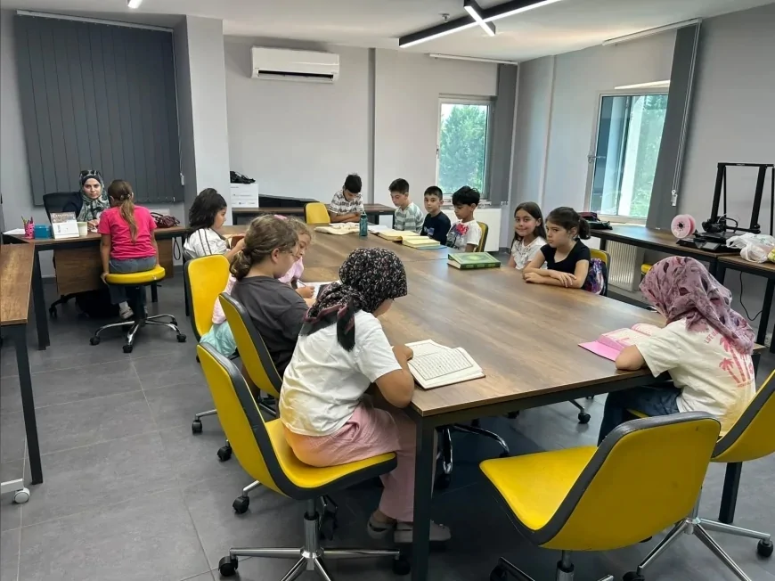 Başiskele Belediyesi Genc-i Âlâ Gençlik Modeli ile değerler eğitimi kapsamında güçlü ve sorumluluk sahibi nesiller yetiştiriyor