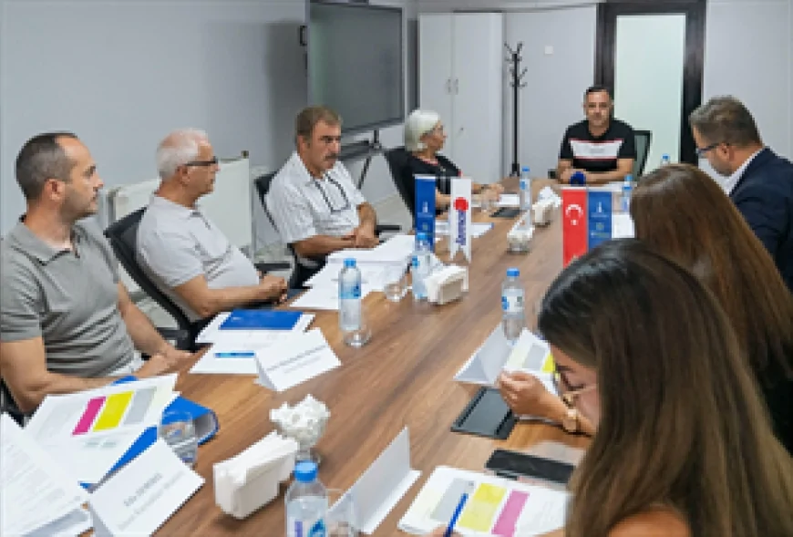 İzmir Büyükşehir Belediyesi işe alımlarda şeffaflık için yurttaşlardan oluşan İzleme Kurulu modelini sürdürüyor