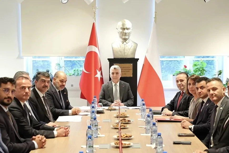 Ticaret Bakanı Ömer Bolat: “Türkiye ile Polonya arasında 12,5 milyar dolarlık dengeli ticaretten memnuniyet duyuyoruz”