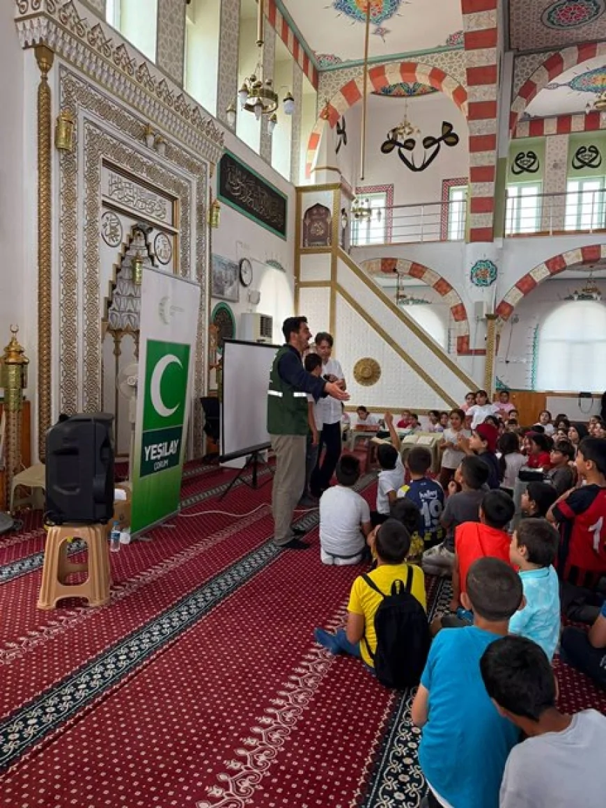 YEŞİLAY ÇORUM ŞUBESİ YAZ KUR'AN KURSLARINDA 1.500 ÖĞRENCİYE EKRAN BAĞIMLILIĞI VE SAĞLIKLI YAŞAM EĞİTİMİ VERDİ
