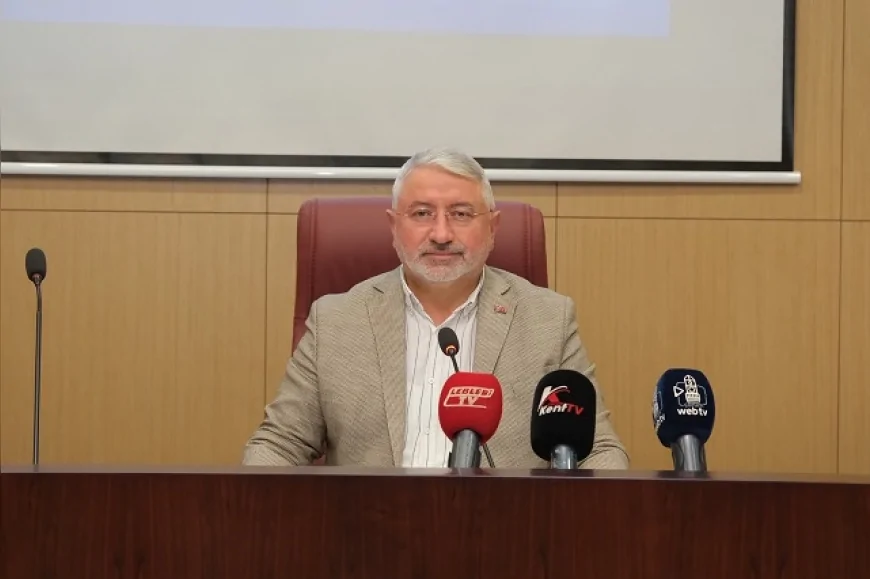 ÇORUM BELEDİYE BAŞKANI DR. HALİL İBRAHİM AŞGIN: “ÇORUM BELEDİYESİ OLARAK MANİFEST GRUBUNUN KONSERİNİ DÜZENLEMEYECEĞİZ”