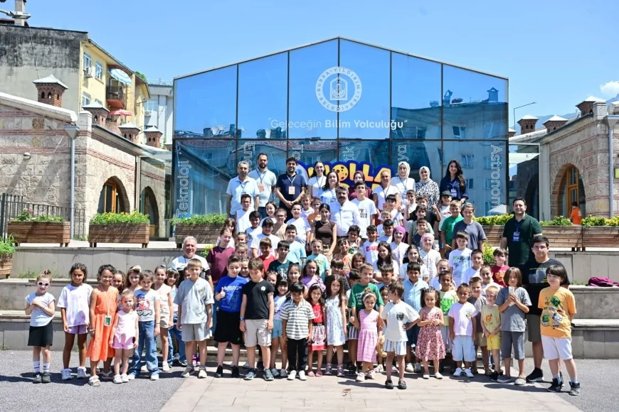 Yıldırım Belediye Başkanı Oktay Yılmaz: “Molla Yegan Çocuk Üniversitesi’nde sunduğumuz güçlü eğitim programıyla geleceğin bilim insanlarının, sanatçılarının ve düşünürlerinin yetişmesine destek oluyoruz