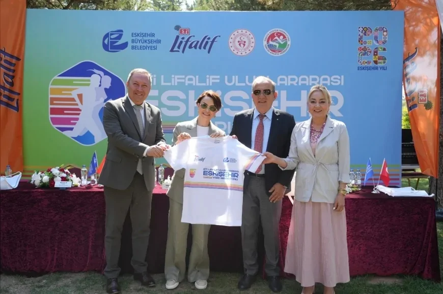 Eskişehir Büyükşehir Belediyesi Genel Sekreter Vekili M. Recai Erdir: “ETİ Lifalif Uluslararası Eskişehir Yarı Maratonu şehrimizin tanıtımına ve ekonomisine önemli katkı sağlayacak”