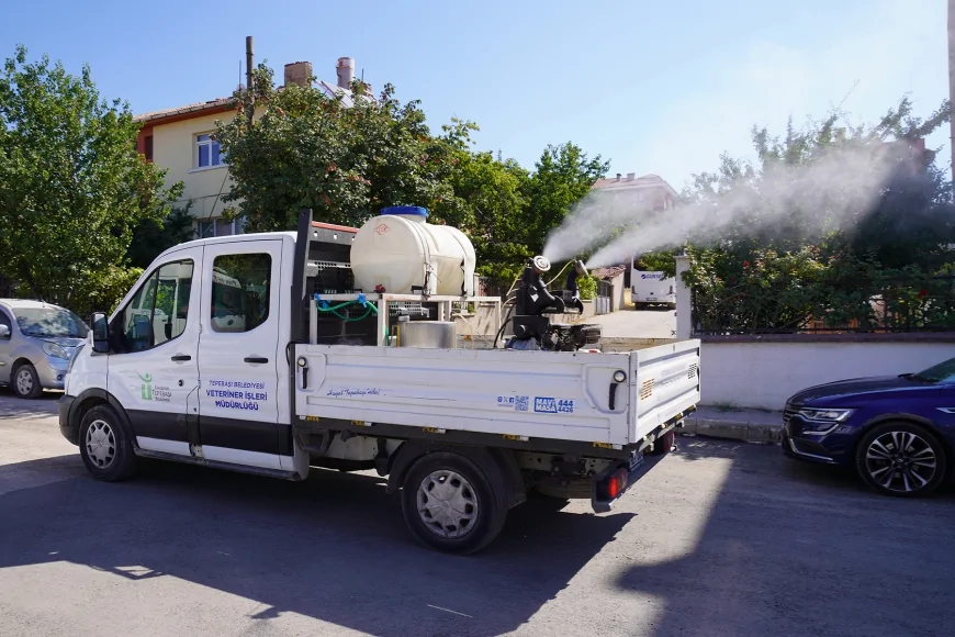 Tepebaşı Belediyesi Yaz Aylarında Sivrisinek ve Haşerelere Karşı İlaçlama Çalışmalarını Sürdürüyor