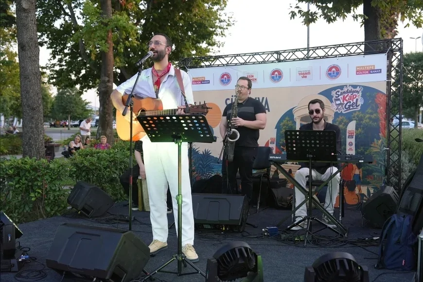 Maltepe Belediyesi Süreyya Plajı Yaz Dinletileri İle Müzikseverleri Sahilde Buluşturdu