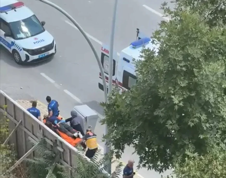 Çorum’da akrabalar arasındaki kavgada 4 kişinin yaralandığı anlar kameraya yansıdı
