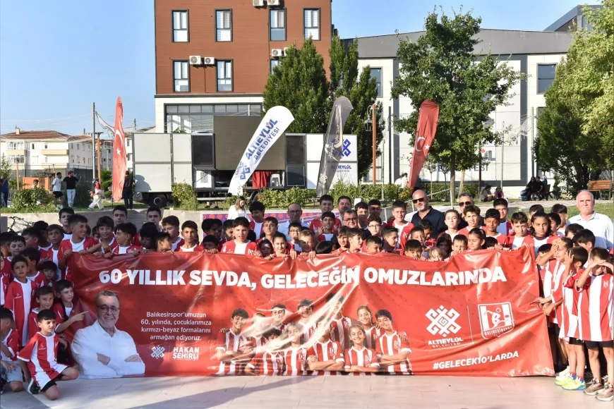 Altıeylül Belediye Başkanı Hakan Şehirli: “Balıkesirspor sevgisini çocuklarımızla geleceğe taşıyoruz”