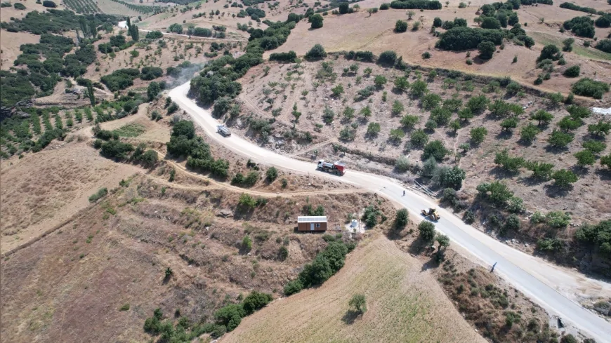 Manisa Büyükşehir Belediyesi Kula’da Gökdere ve Söğütdere’yi Bağlayan 12,5 Kilometrelik Yolda Çalışma Başlattı