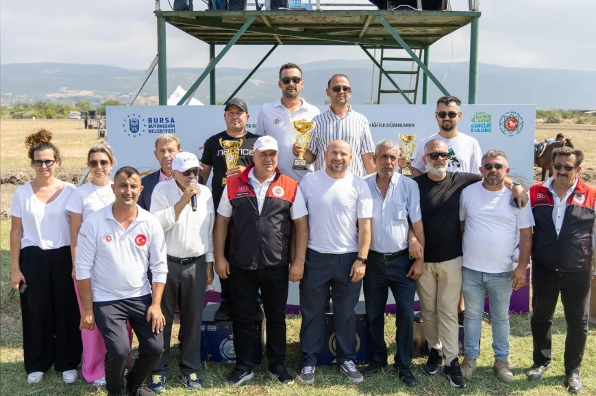 Bursa’da Rahvan Atları Şampiyonluk İçin Koştu: Akçalar’da 9 Şehirden 135 Sporcu Yarıştı