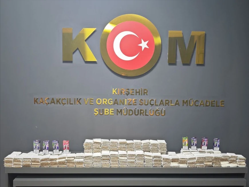 Kırşehir İl Emniyet Müdürlüğü Kaçakçılık Operasyonunda 7 Bin 420 Doldurulmuş Makaron Ele Geçirdi
