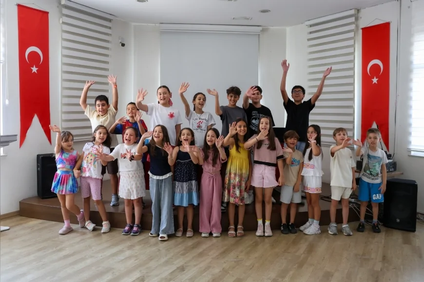 Efeler Belediyesi’nin Yaz Kurslarında Minik Yetenekler Drama Eğitimiyle Sahneye Çıkıyor