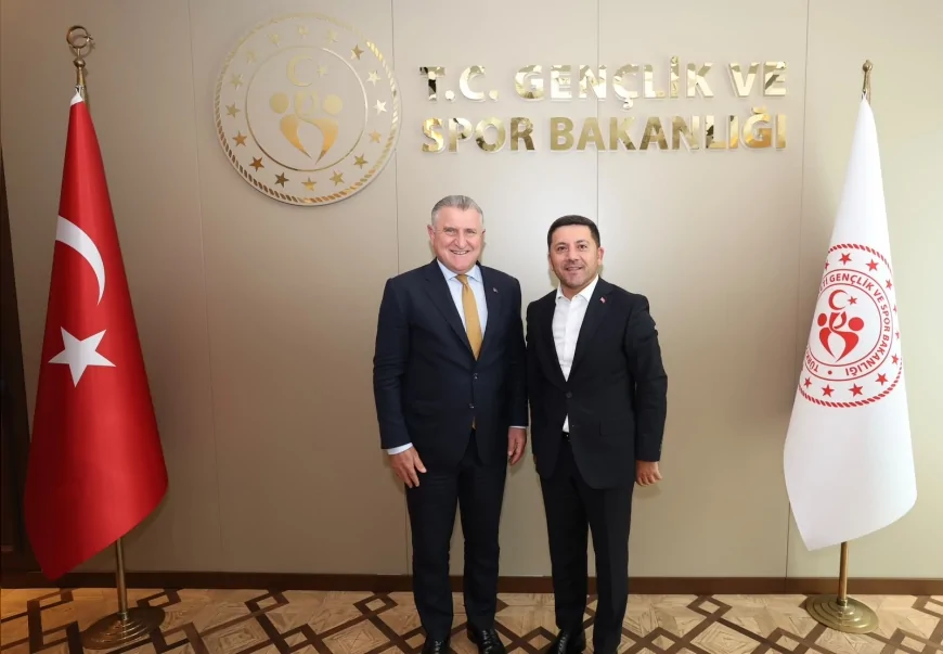 Nevşehir Belediye Başkanı Rasim Arı: “Şehrimizin spor altyapısını güçlendirecek güzel projeleri hayata geçireceğiz