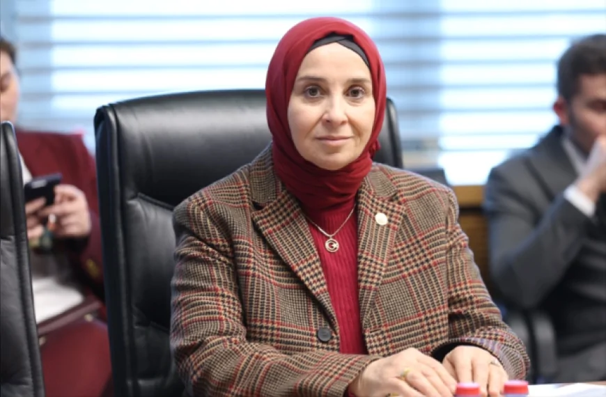 DEVA Partisi Genel Başkan Yardımcısı Elif Esen: “Vatandaşın ücretsiz vize randevusu hakkı karaborsaya düşmemeli”