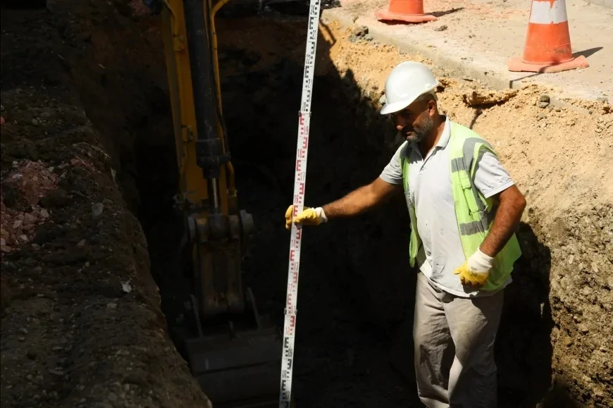 Bursa Büyükşehir Belediyesi Yavuzselim Mahallesi’nde 160 Metrelik Altyapı Hattını Yeniliyor