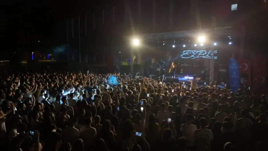 Aydın Büyükşehir Belediye Başkanı Özlem Çerçioğlu: “Yaza Merhaba Konserleri” Eypio ile Mimar Sinan Parkı’nda sürdü