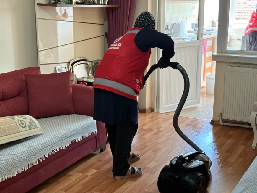 Sincan Belediyesi Yaşlı Ve Özel Gereksinimli Vatandaşlara Evde Ücretsiz Temizlik Desteği Sağlıyor
