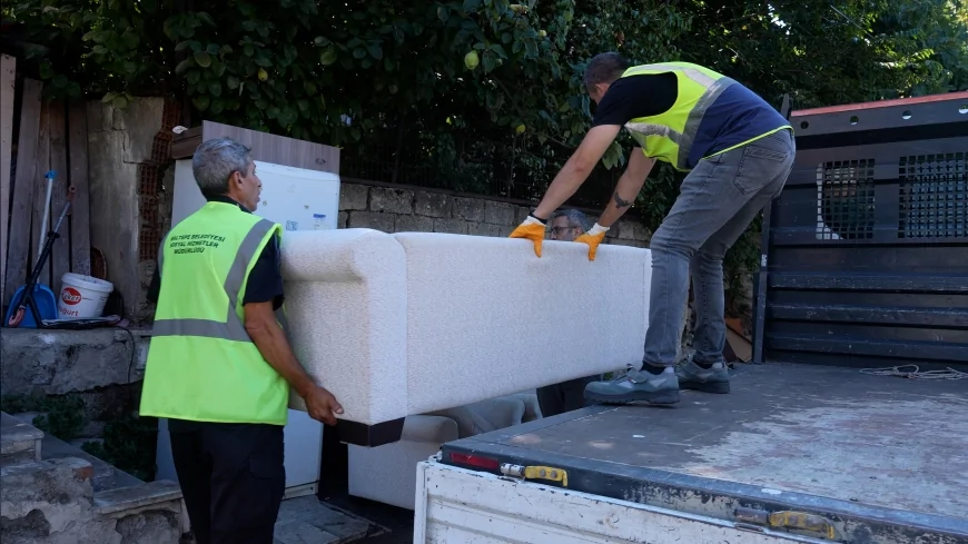 Maltepe Belediyesi ikinci el ev eşyası desteğiyle 131 haneye 338 parça eşya ulaştırdı