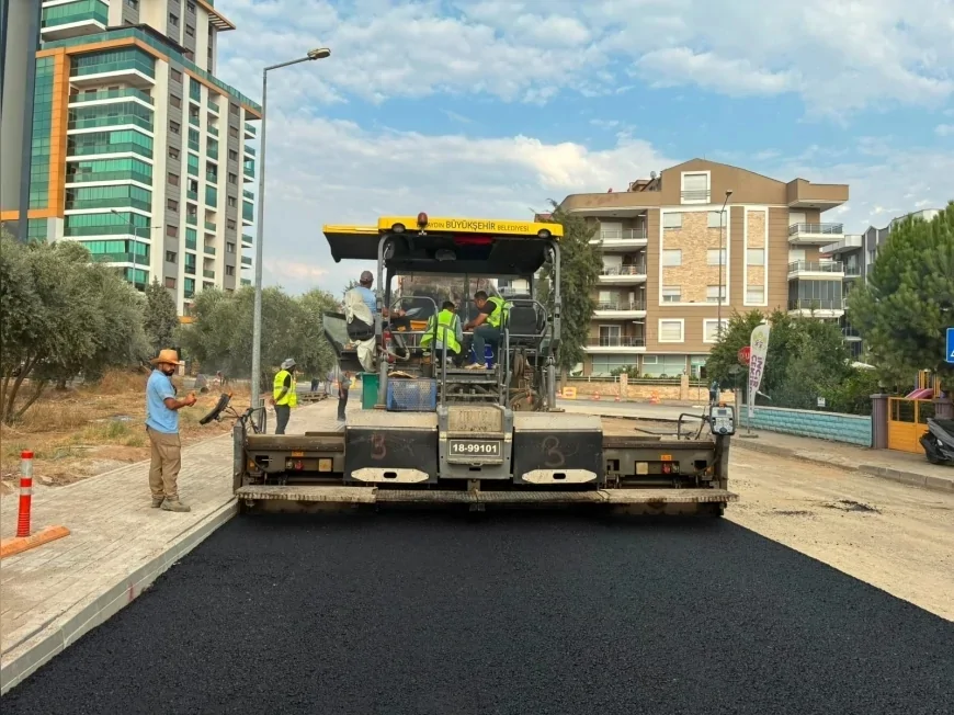 Aydın Büyükşehir Belediyesi, 17 ilçede yol ve ulaşım yatırımlarını eş zamanlı sürdürüyor