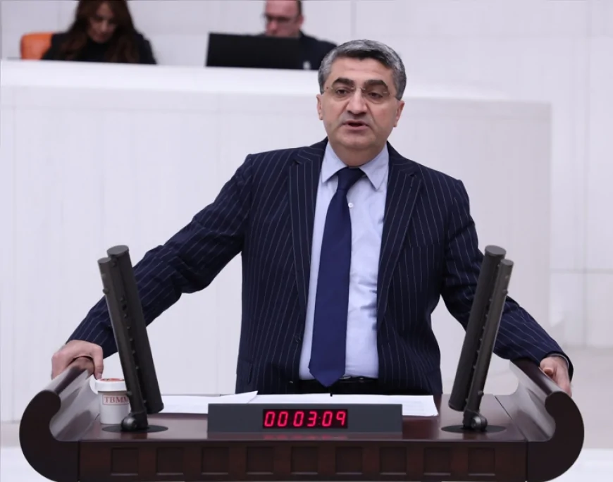 DEVA Partisi Genel Başkan Yardımcısı Mehmet Emin Ekmen: “Mesele deprem değil, ihmaldir; mesele kader değil, yönetim zaafıdır”