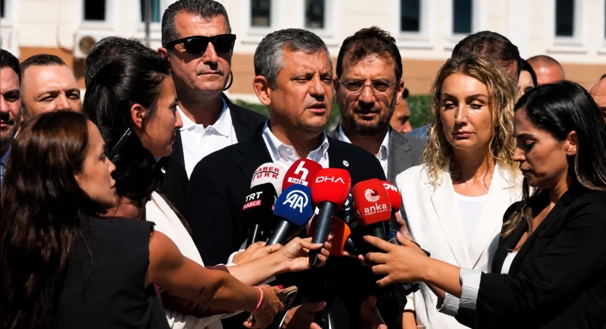 YENİ Parti Genel Başkanı Özgür Özel: “Hepimizin haysiyetini ve hukukunu milletimize emanet ediyorum”