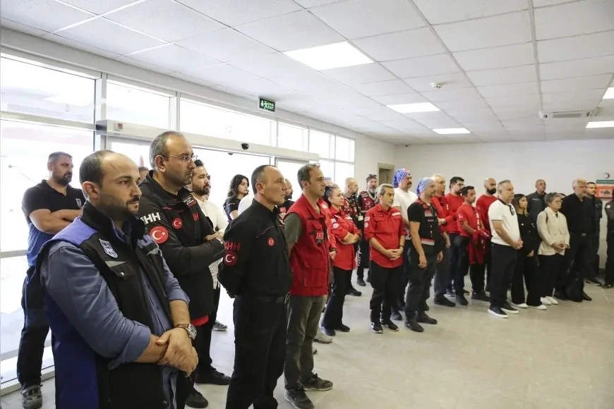 Ankara Büyükşehir Belediyesi 17 Ağustos’un 27’nci yıl dönümünde afet ekipleriyle ortak hazırlığı değerlendirdi