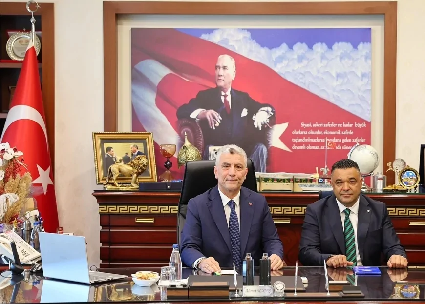 Ticaret Bakanı Ömer Bolat: “Aksaray’ın ekonomik potansiyelini daha ileriye taşımak için görüş alışverişinde bulunduk”