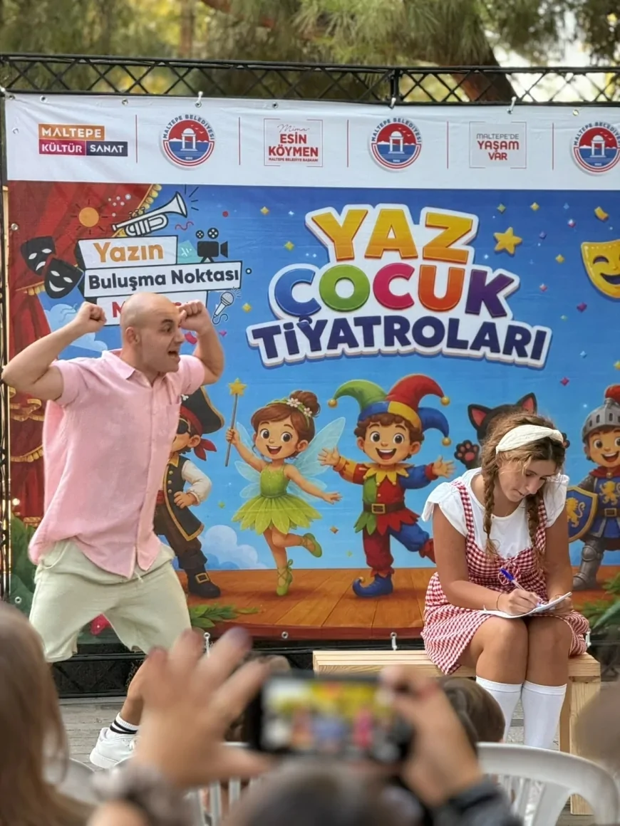 Maltepe’de Yaz Çocuk Tiyatroları iki farklı oyunla çocukları mahalle parklarında buluşturdu