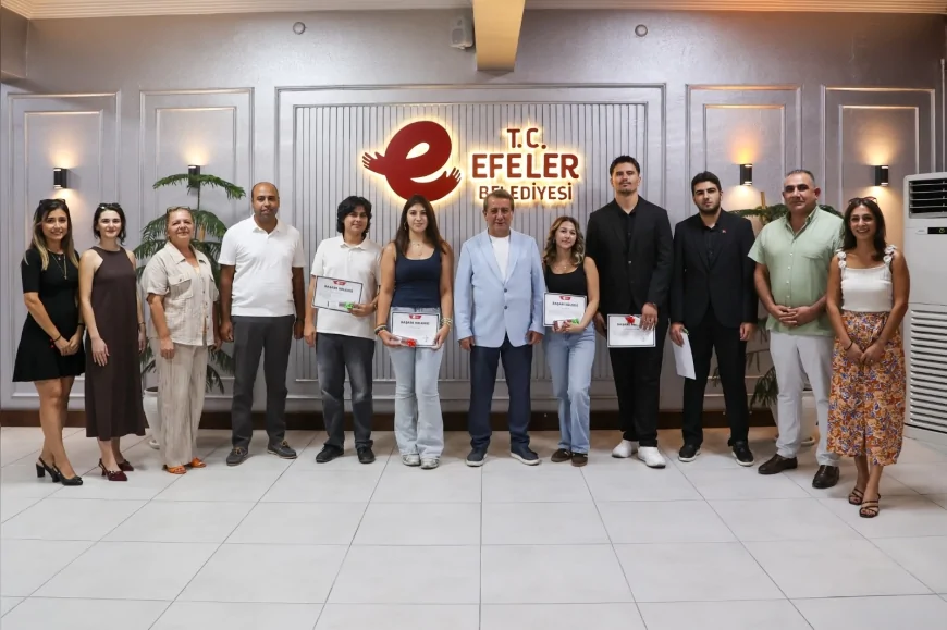 Efeler Belediye Başkanı Anıl Yetişkin gençlere  “Hayallerinizin yanında olmaya devam edeceğiz” dedi.