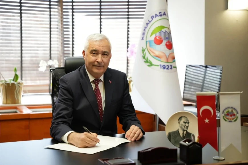 Kemalpaşa Belediye Başkanı Mehmet Türkmen: “Hedefimiz Kemalpaşa’da bozuk yol bırakmamak”