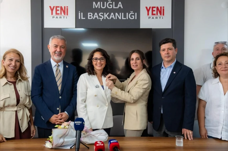 Menteşe Belediye Başkanı Gonca Köksal Aras: “Siyasi mücadelemizi YENİ Parti çatısı altında sürdürme kararı aldık