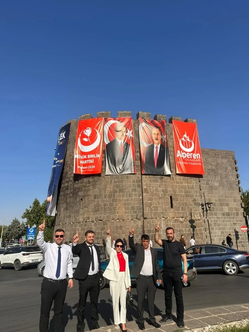 BBP Diyarbakır’dan Dağkapı Burcu’nda dikkat çeken Muhsin Yazıcıoğlu ve Mustafa Destici çalışması