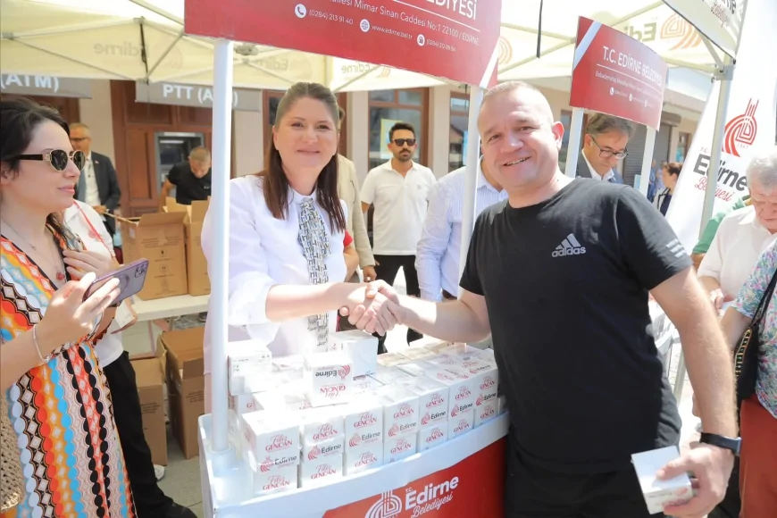 Edirne Belediye Başkanı Filiz Gencan: “Kandiller paylaşma duygusunu ve komşuluğu yeniden hatırlatıyor”