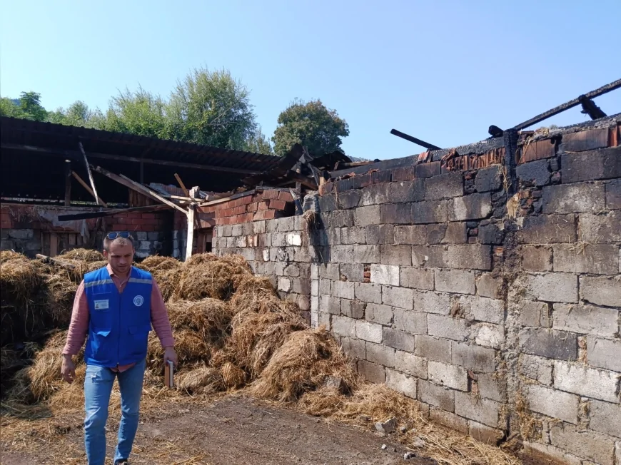 Muğla Büyükşehir Belediyesi, yangında 500 balyası kül olan üreticiye destek verecek