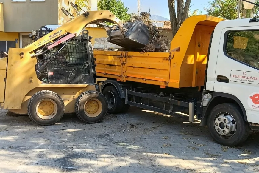 Efeler Belediye Başkanı Anıl Yetişkin Öncülüğünde Temizlik Çalışmaları İlçe Genelinde Sürüyor