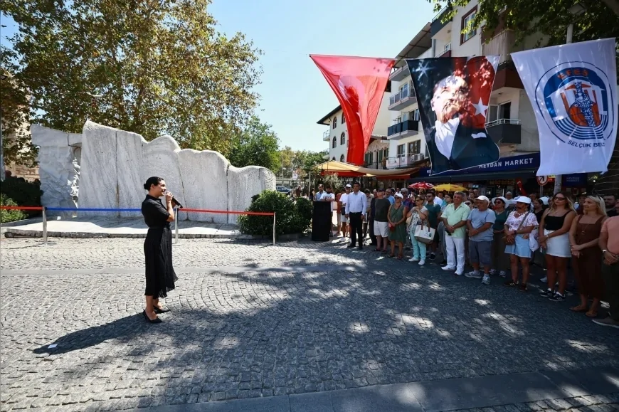 Efes Selçuk Belediye Başkanı Filiz Ceritoğlu Sengel: “Büyük Taarruz Cumhuriyetin, mücadelenin ve bağımsızlığın ruhudur”