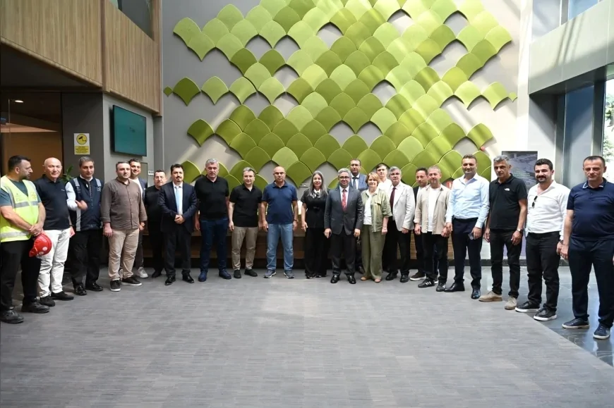 Giresun Belediye Başkanı Fuat Köse ve ilçe başkanları İstanbul’da atık yakma tesisini inceledi