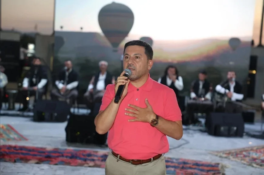 Nevşehir’de “Yaz Akşamı Buluşmaları”na Urfa Ateşi Sıra Gecesi ve türküler damga vurdu