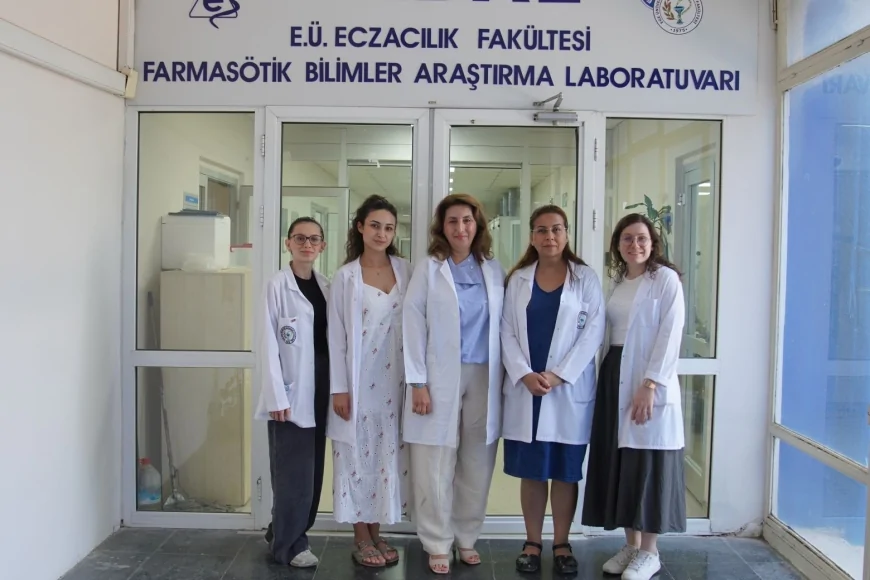 Ege Üniversitesi’nden protez ameliyatlarında enfeksiyon riskine karşı TÜBİTAK destekli nano teknoloji
