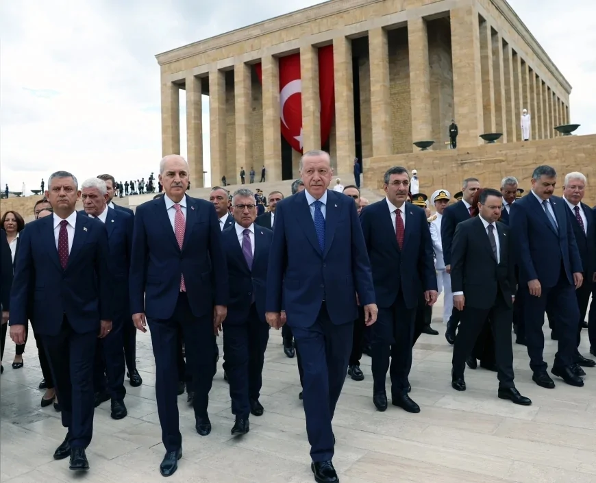 Cumhurbaşkanı Erdoğan, 30 Ağustos Zafer Bayramı’nda Anıtkabir’i ziyaret etti