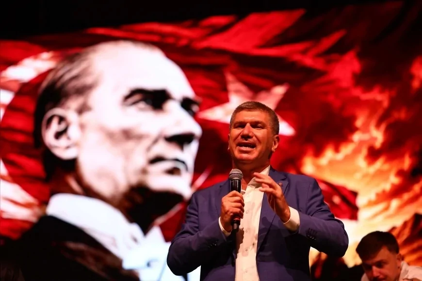 Burdur Belediye Başkanı Ali Orkun Ercengiz: “30 Ağustos; milletimizin bağımsızlık mücadelesinin zaferle taçlandığı gündür”