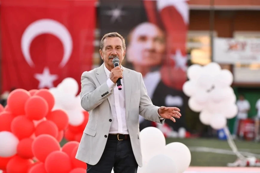 Tepebaşı Belediye Başkanı Dt. Ahmet Ataç: “30 Ağustos, büyük bir zaferin simgesidir”