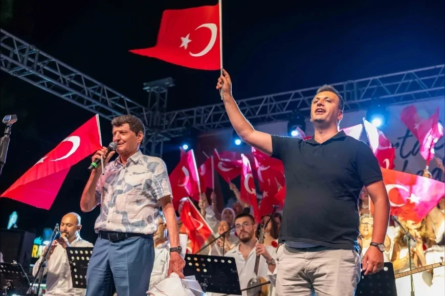 Bornova Belediye Başkanı Ömer Eşki: “El ele verelim bu ülkeyi daha da güzelleştirelim”