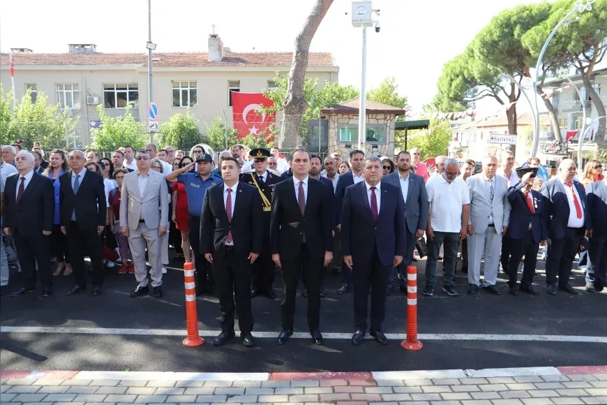 Bayındır’da 30 Ağustos Zafer Bayramı’nın 104. yıl dönümü resmi törenlerle kutlandı
