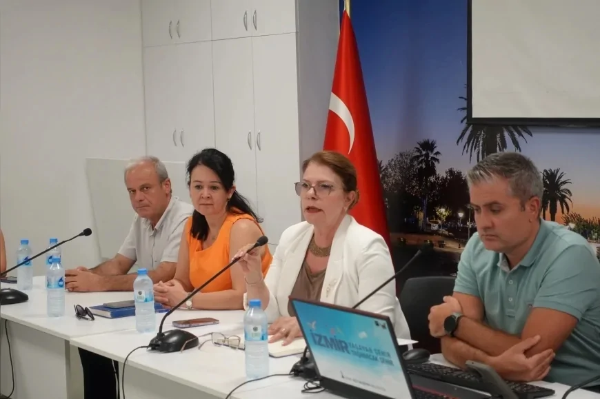 İzmir Büyükşehir Belediyesi 30 ilçede çatı GES başvurularında ruhsat ve izin süreçlerini standartlaştırıyor