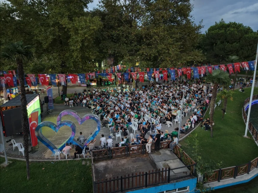 Bursa Büyükşehir Belediyesi Bursaspor İçin Taraftarları Kültürpark’ta Buluşturdu, Galibiyet Coşkusu Yaşandı