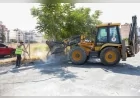 Efeler Belediye Başkanı Anıl Yetişkin’in öncülüğünde Yedi Eylül Caddesi’nde asfalt çalışması sürüyor
