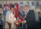 İzmir’in kurtuluşunun 104’üncü yılında tarihi bayrak töreni Süvari Birlikleri ile yeniden canlandırıldı