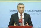 CHP Sözcüsü Müslim Sarı’dan akaryakıt zammı tepkisi: “Fiyatların en önemli nedenlerinden biri vergi yüküdür”