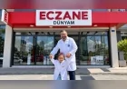 İzmir’de 48 Yıllık Hayal Gerçek Oldu: Eczacı Haydar Koçak Torununun Adını Verdiği Dünyam Eczanesi’ni Açtı