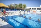 Mersin Büyükşehir Belediyesi’nin ücretsiz yüzme kurslarında 4 bin 200 kişi eğitim aldı